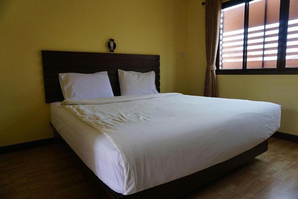 Ponburi Hotel Nan Εξωτερικό φωτογραφία