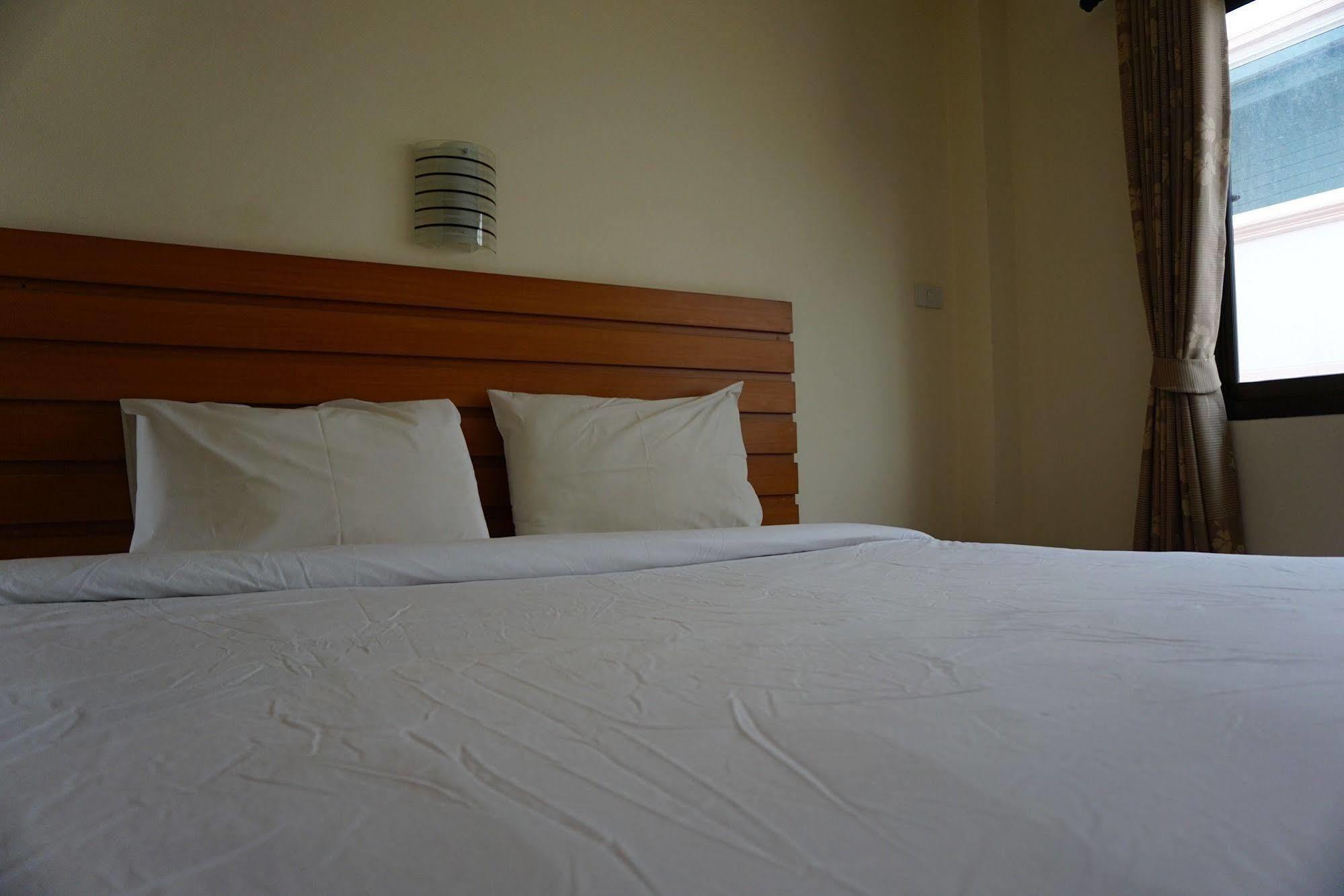 Ponburi Hotel Nan Εξωτερικό φωτογραφία