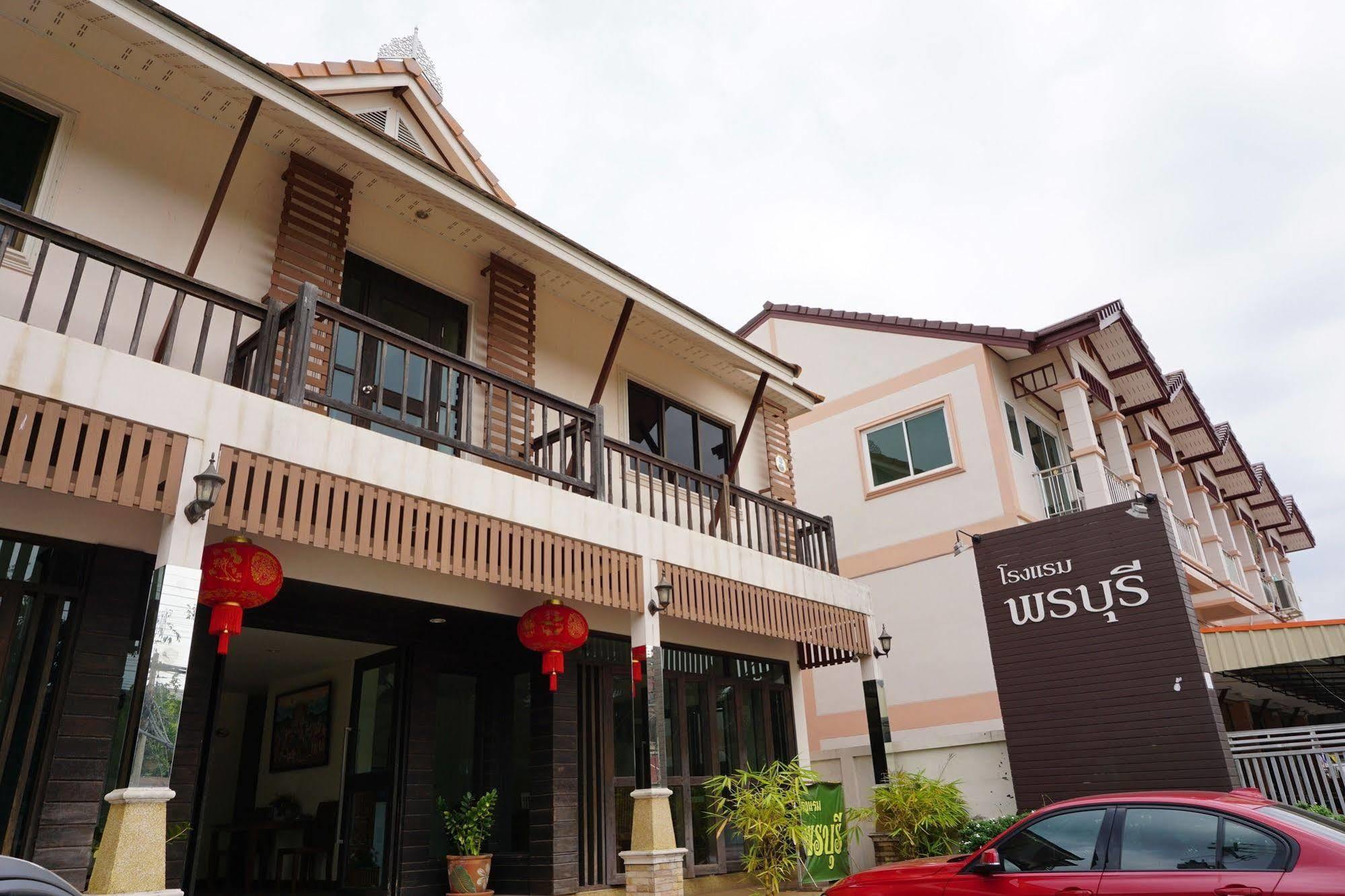 Ponburi Hotel Nan Εξωτερικό φωτογραφία